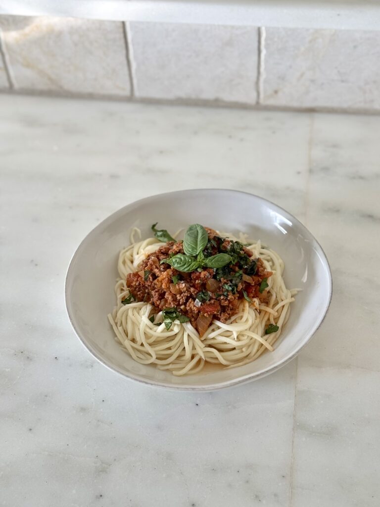 Pasta with bolognese sauce, 30 minute meal, gluten free, dairy free, high protein